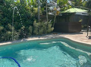 126 NE 29th St, Wilton Manors, FL 33334