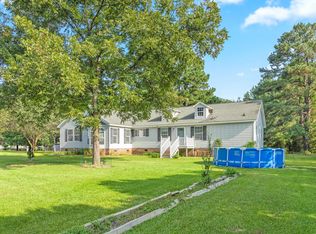 160 E Forest Oaks Dr, Sanford, NC 27330