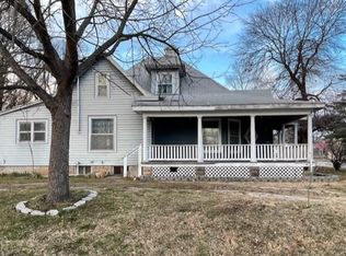 503 McNatt Ave, Aurora, MO 65605
