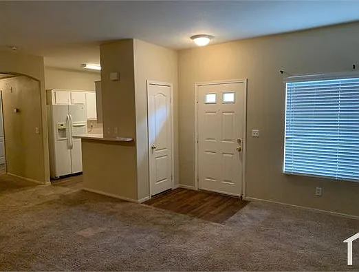 1900 N Torrey Pines Dr #116 — Photo 16
