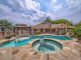 98 Bluet Ln, Castle Hills, TX 78213