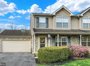 4032 Jules Ln, Dover, PA