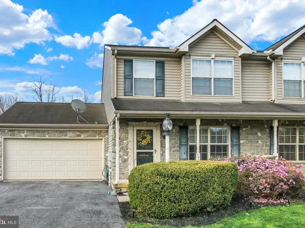 4032 Jules Ln, Dover, PA 17315