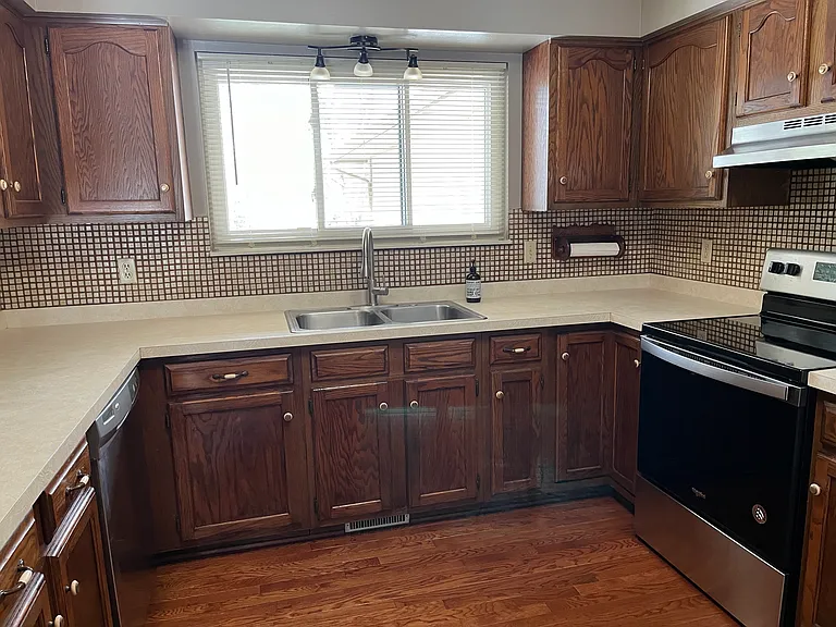 5500 Edgar Rd — Photo 14
