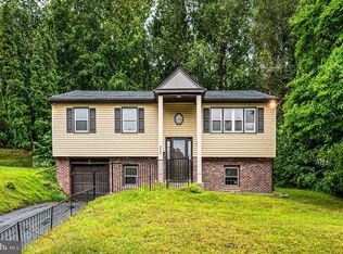 333 Golf Hills Rd, Havertown, PA 19083
