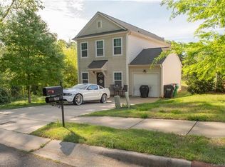 9114 Sharpes Cres, Charlotte, NC 28214