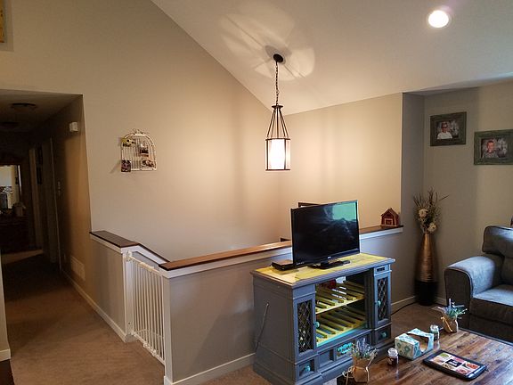 Vaulted ceiling entry