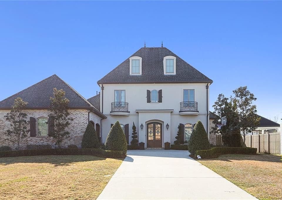 1st image of 112 Hardwood Dr