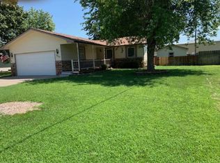 609 E Freeman Ave, Haysville, KS 67060