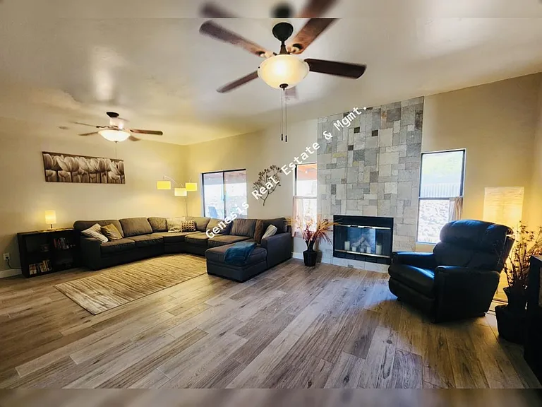 4113 E Bujia Segunda — Photo 6