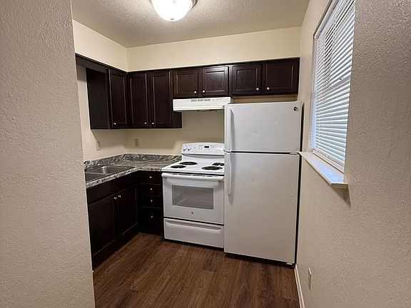 4th image of 1201 E University Ave APT 5