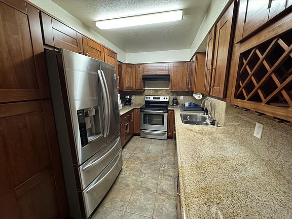 3rd image of 1015 Helen Ave APT D