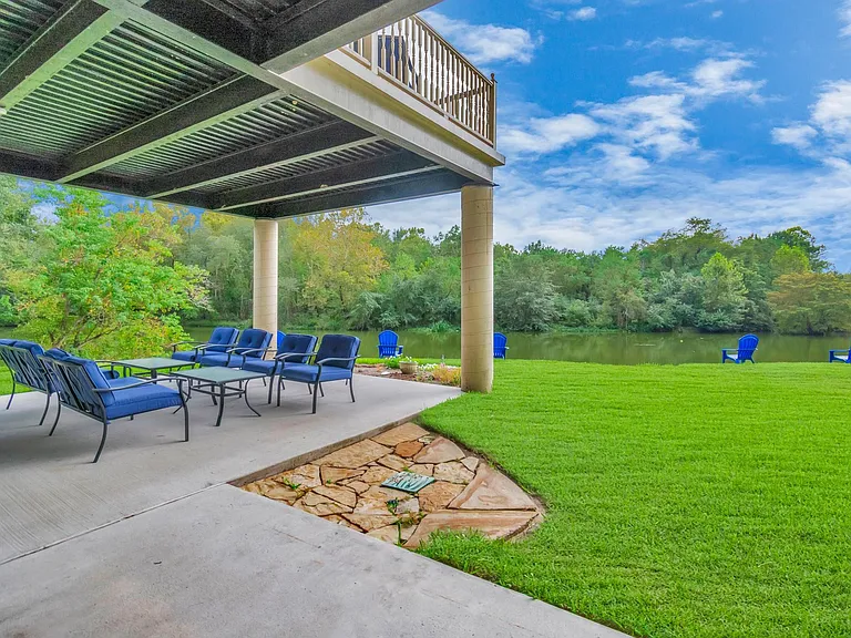 1730 Lakeshore Dr — Photo 44