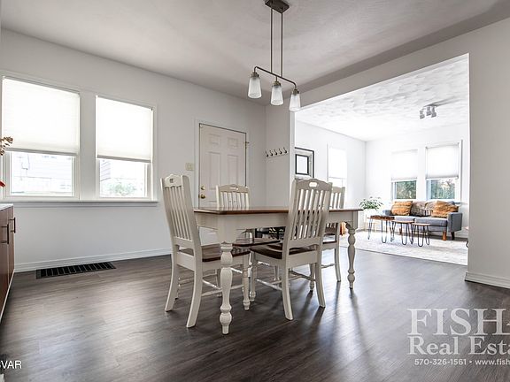 5th image of 487 Winthrop St S