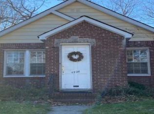 49-28 Utopia Pkwy, Fresh Meadows, NY 11365