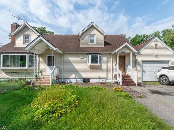 1 Alexander Ave, Wanaque Boro, NJ 07420