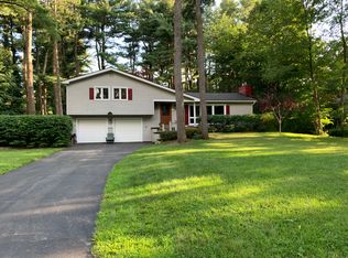38 Trowbridge Trl, Pittsford, NY 14534