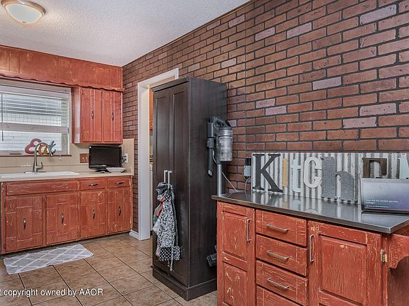 5th image of 804 Mills Ave