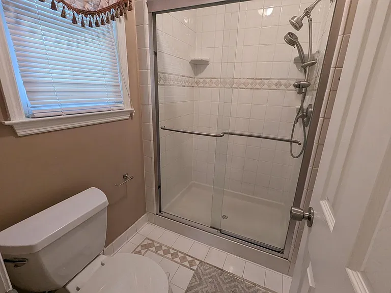 4356 Cheviot Dr — Photo 12