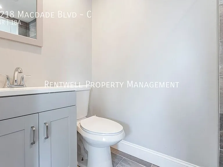 2218 Macdade Blvd #C — Photo 11