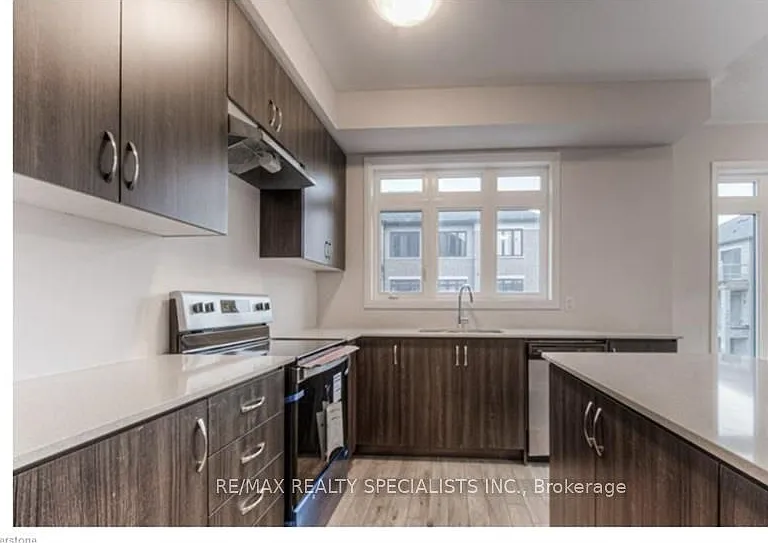 585 Colborne St #601 — Photo 15