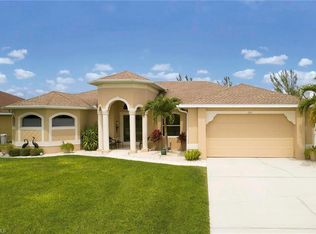 2949 Diplomat Pkwy W, Cape Coral, FL 33993
