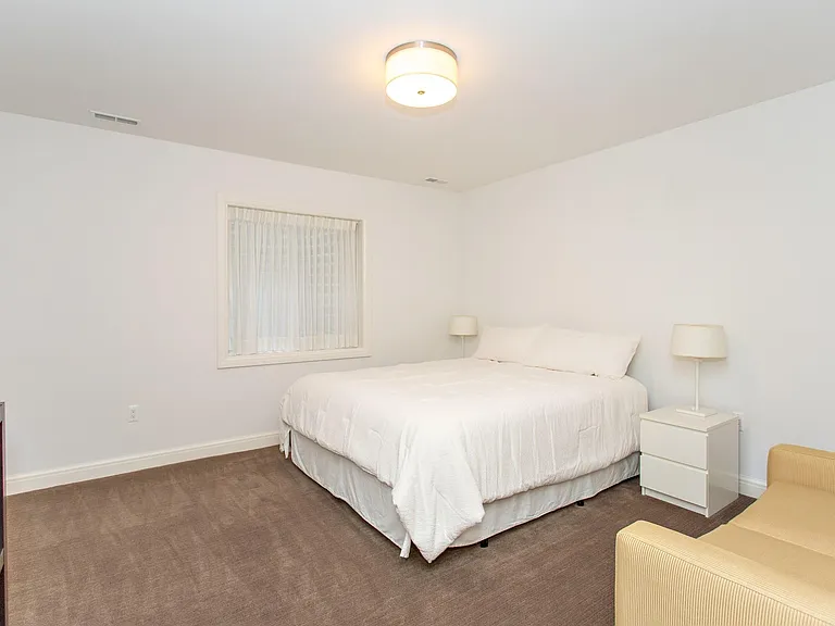 25925 York Rd — Photo 79