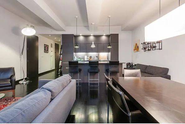 Rented by Real Easy LLC | media 32