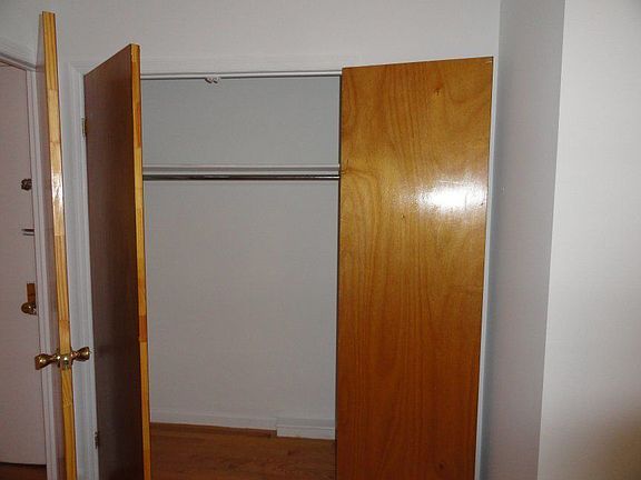 5th image of 524 E 83rd St APT 5W