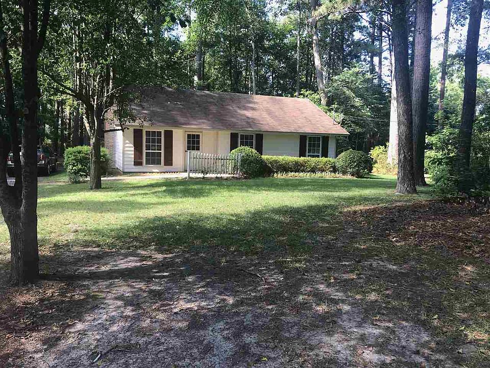 1st image of 413 E Willow Dr