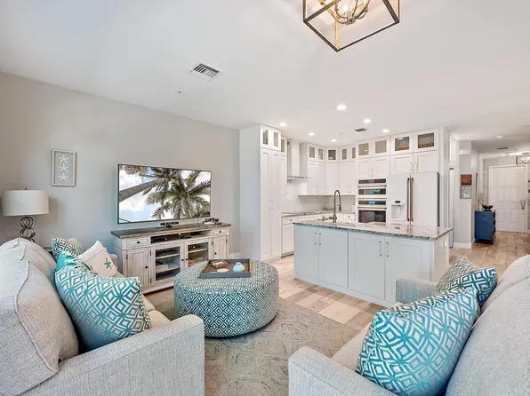 6232 SE Portofino Circle #903, Hobe Sound, FL 33455