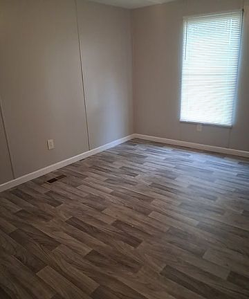 4th image of 2517 Big Logan Way