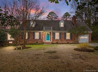 109 Oak Rd, Williamsburg, VA 23185