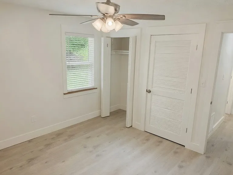 1123 White Oak Dr — Photo 8