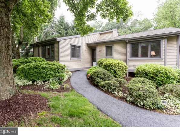 1204 Princeton Ln, West Chester, PA 19380