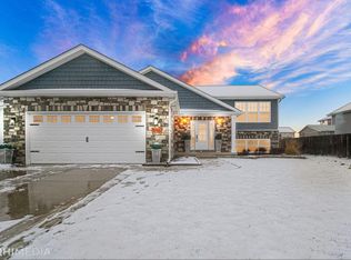 18460 Peggy Sue Dr, Lowell, IN 46356