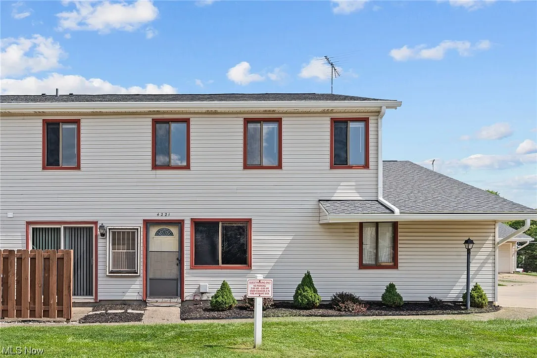 4221 Maiden Ct photo 1