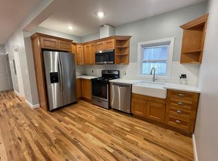 27 Burns St #1, Lowell, MA 01852
