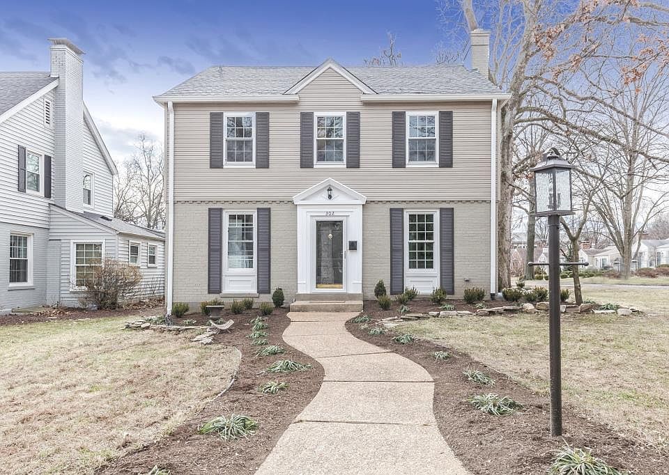 1st image of 302 Oakley Ln