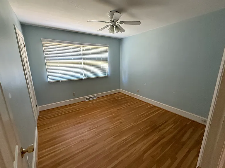 5026 Allison Ave — Photo 6