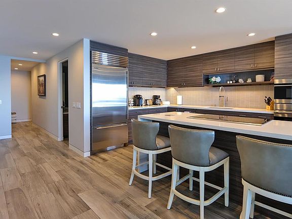 2nd image of 861 Beach Front Dr #B