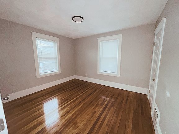 5th image of 46 Grove St Floor 3