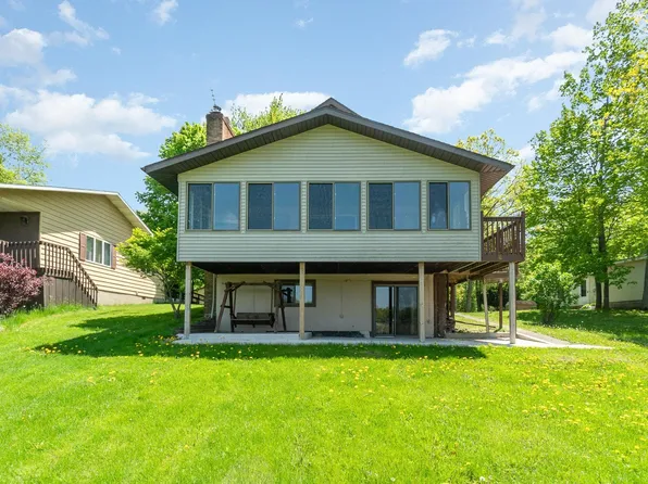 3668 S Lake Dr, Beaverton, MI 48612