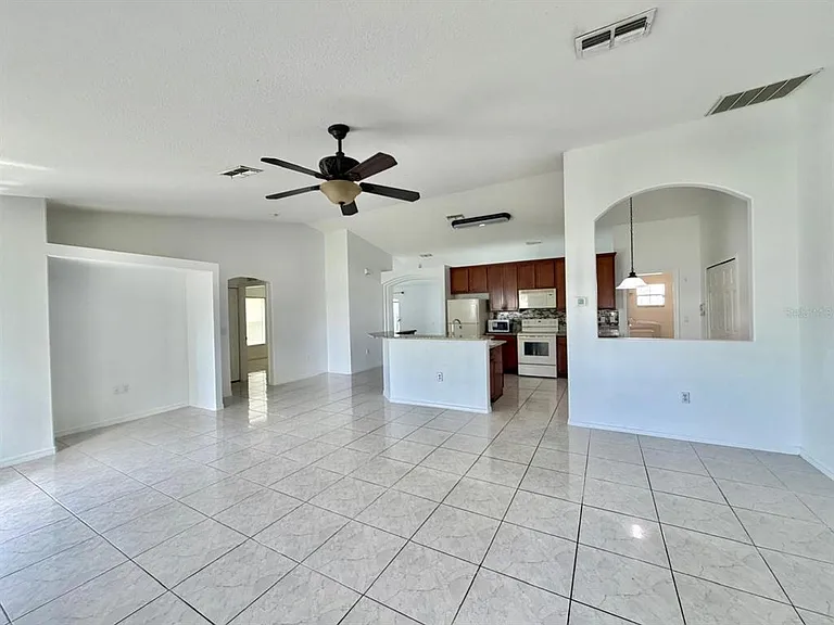 3264 Deltona Blvd — Photo 6