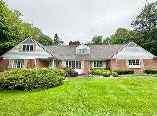 6155 Mapleridge Dr, Flint, MI 48532