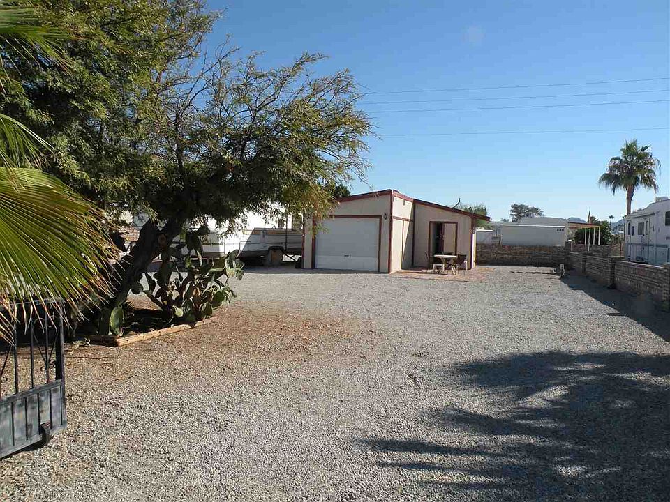 1st image of 11647 S Helen Dr
