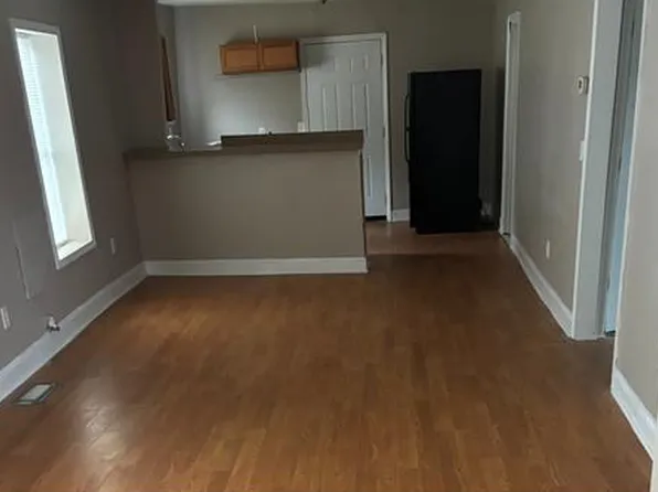 2586 Wenonah Oxmoor Rd, Birmingham, AL 35211
