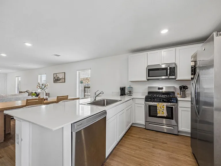26810 Cenzontle Dr — Photo 9