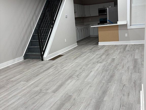 3rd image of 3521 Ella St