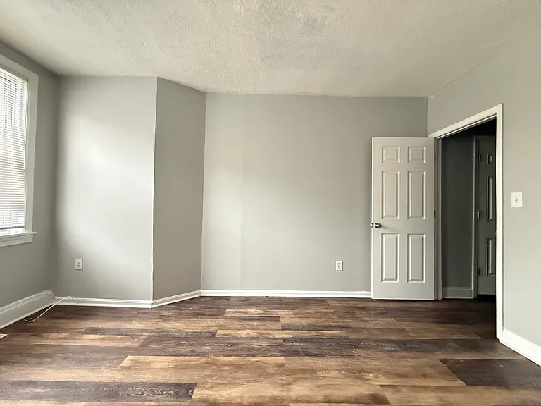 608 Tasker St #1 — Photo 5